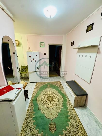 Apartament cu 2 camere decomandat în Calea București