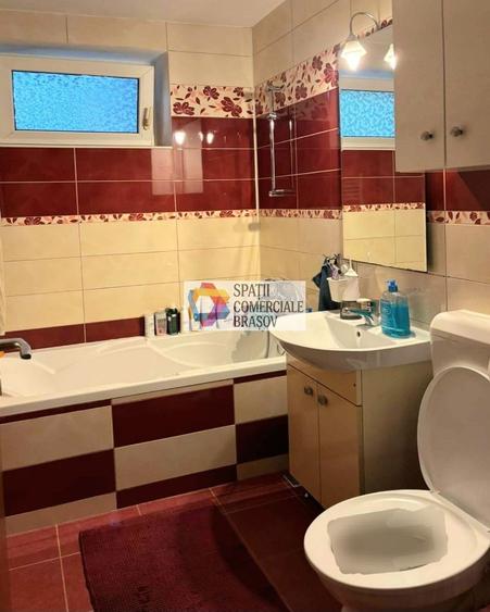 Apartament cu 4 camere decomandat, mobilat în Centrul Civic