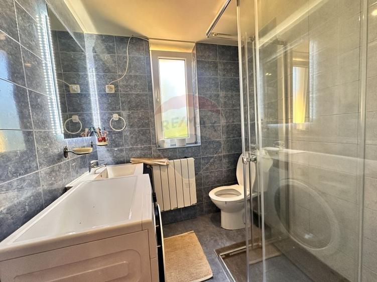 Apartament cu 2 camere semidecomandat, mobilat în Iris