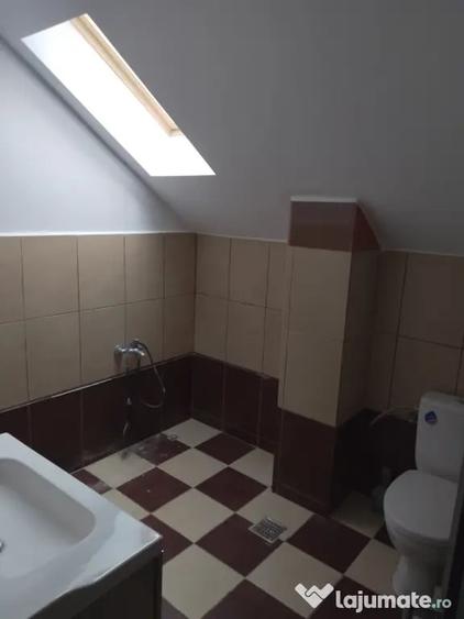 Casă cu 3 camere în Central
