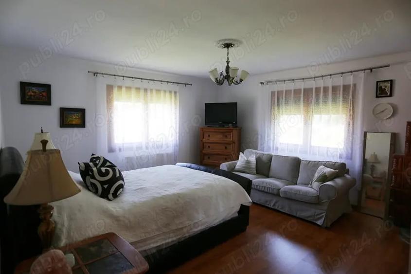 Casă cu 4 camere în Oglinzi