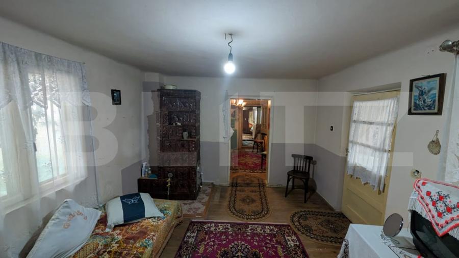 Casă individuală cu 3 camere cu Teren 2540 Mp în Exterior Est