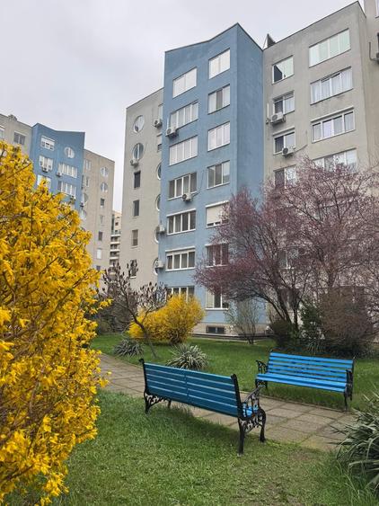 Apartament cu 4 camere decomandat în Plevnei