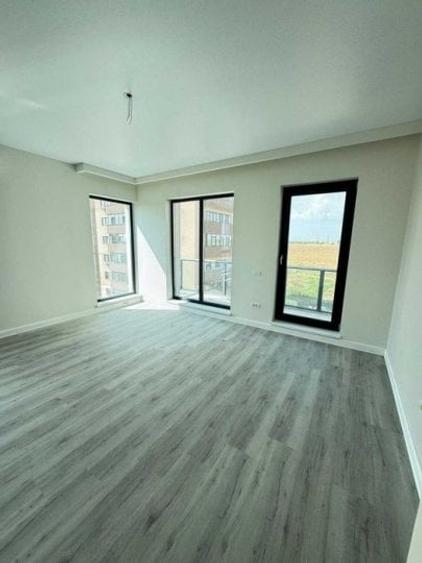 Apartament cu 2 camere decomandat în Tomis Plus