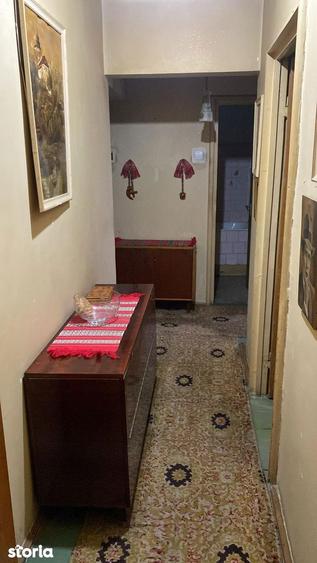 Apartament cu 4 camere în Militari