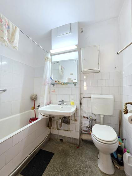 Apartament cu 3 camere decomandat în Liviu Rebreanu