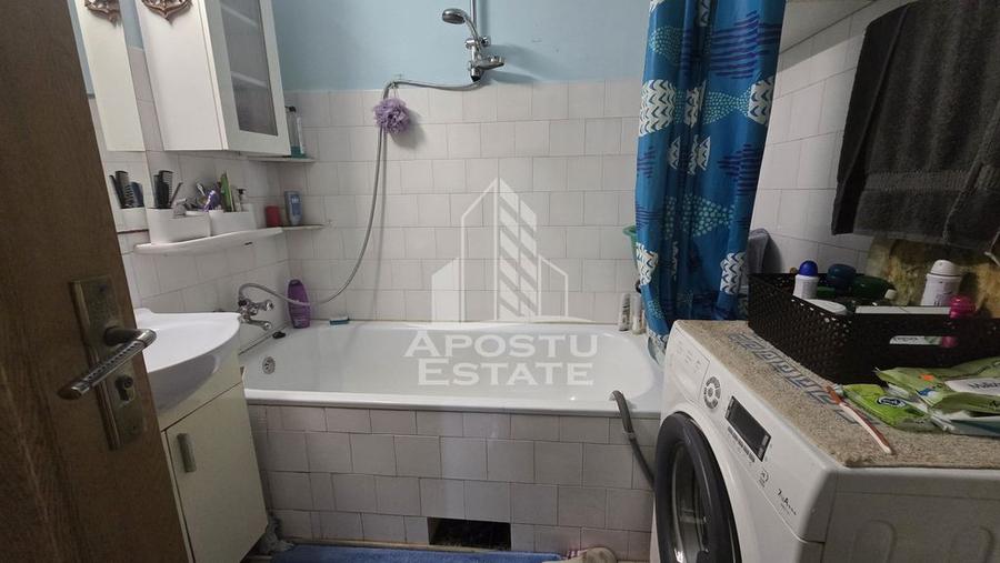 Apartament cu 2 camere decomandat în Lipovei