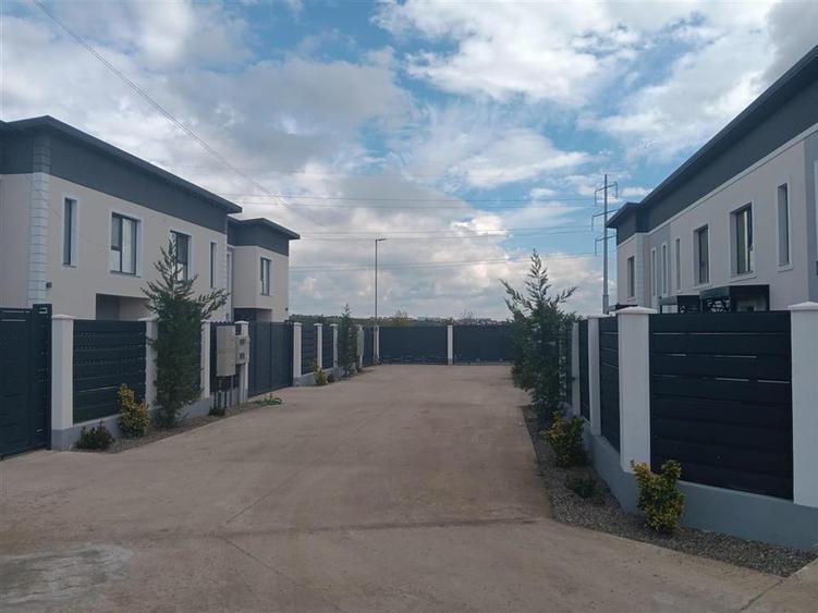 Casă cu 4 camere cu Teren 106 Mp în Valea Lupului
