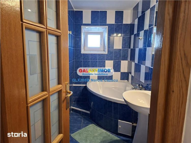 Apartament cu 3 camere decomandat, mobilat în Vitan