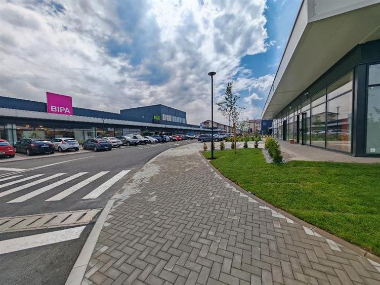 Garsonieră decomandată, mobilată în Sânpetru