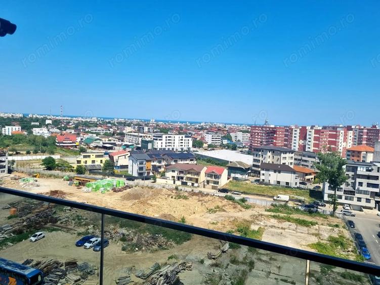 Apartament cu 3 camere decomandat în Energia