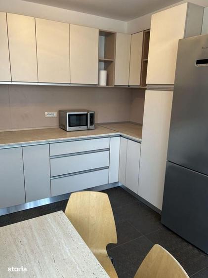 AP. 3 CAMERE BD. LAMINORULUI, LOC PARCARE, CENTRALA, BOXA, COMISION 0% - 5