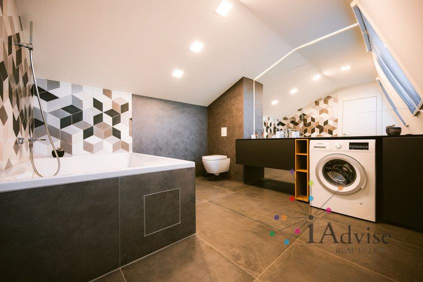 Apartament cu 3 camere decomandat, mobilat în Centrul Istoric