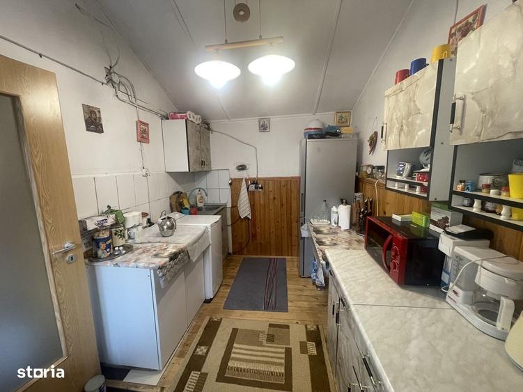 Casă cu 4 camere decomandat cu Teren 650 Mp în Central