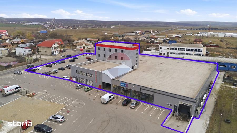 Spațiu comercial, de 3,595 mp, în Central