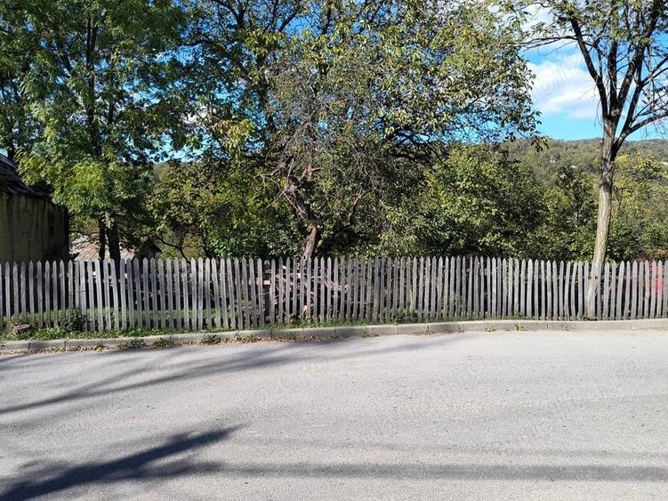 Teren de 3163 mp, în Brebu