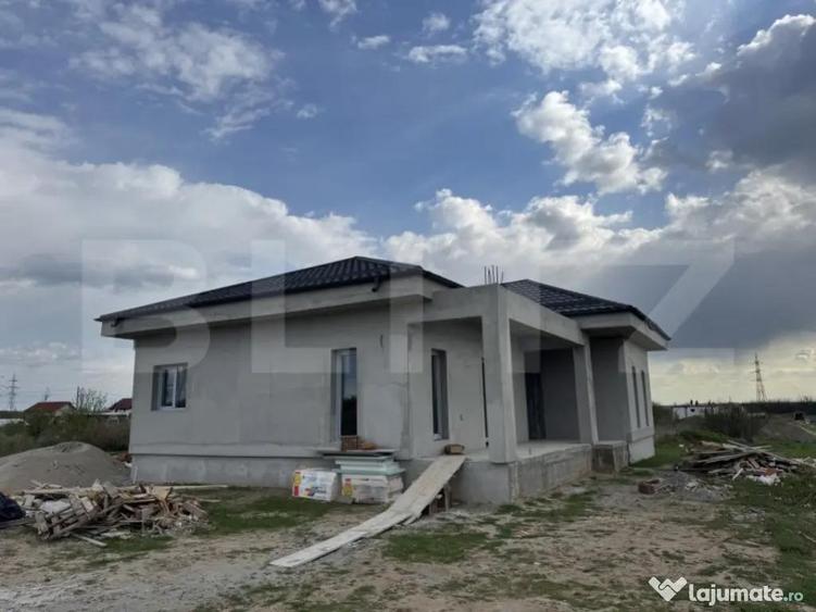 Casă cu 4 camere cu Teren 390 Mp în Central