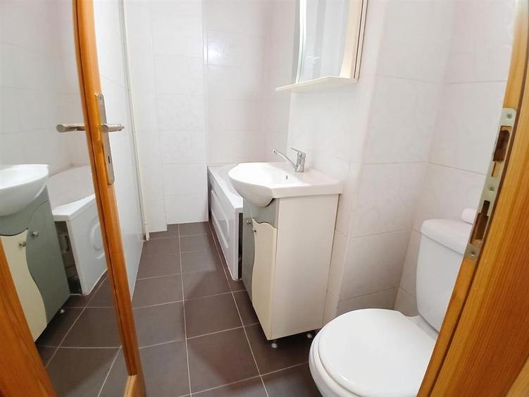 Garsonieră decomandată în Salca