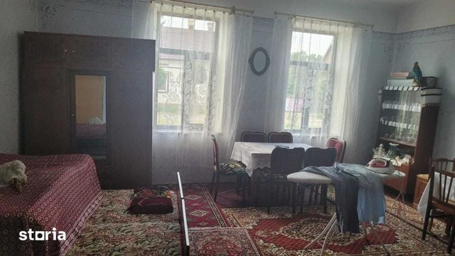Casă cu 3 camere cu Teren 120 Mp în Central