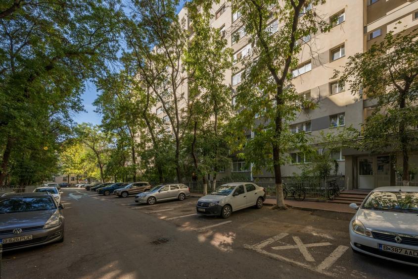 Garsonieră luminoasă, ultimul etaj, lift nou, panouri fotovoltaice | Titan - 12