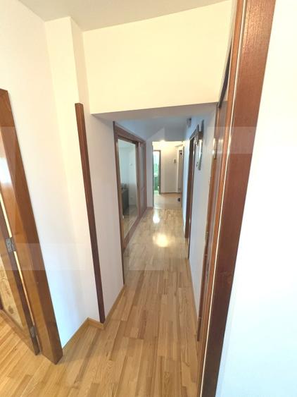 Apartament cu 4 camere decomandat, mobilat în Sud-Vest