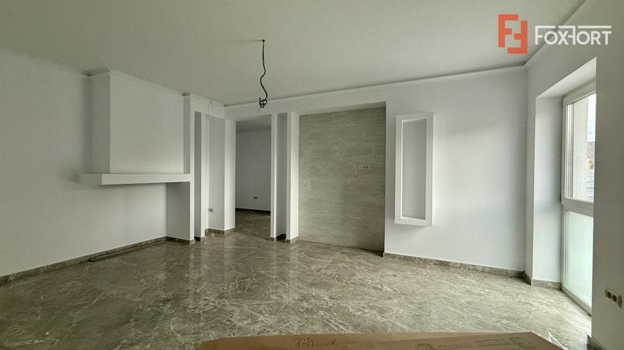 Duplex cu 3 camere cu Canalizare în Giarmata