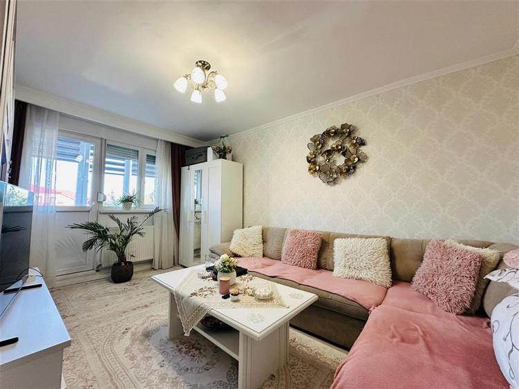 Apartament cu 2 camere decomandat în Iosia