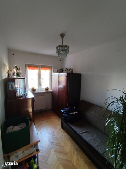 Apartament cu 3 camere decomandat în Tilișca