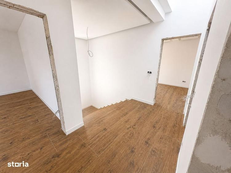 Casă cu 4 camere cu Teren 450 Mp în Popas Păcurari
