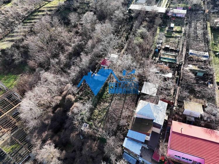 Teren Construcții intravilan de 550 mp, în Sud