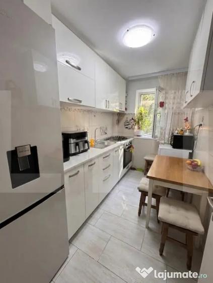 Apartament cu 2 camere semidecomandat în Central