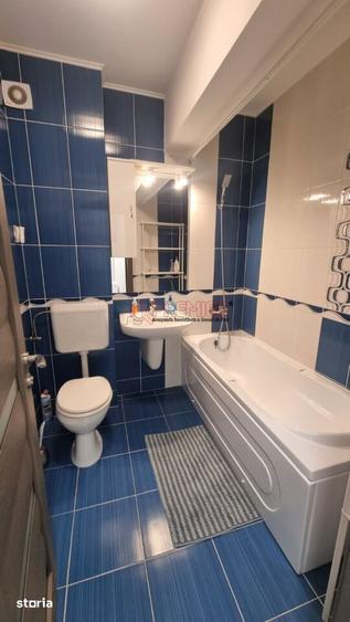 Apartament cu 3 camere, mobilat în Berceni