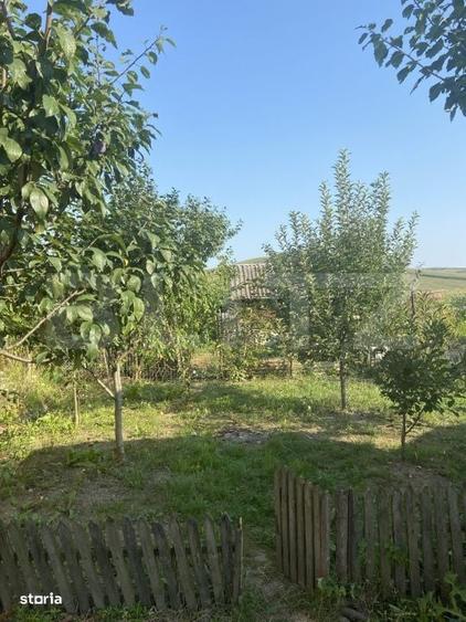 Casă cu 3 camere cu Teren 2750 Mp în Nazna