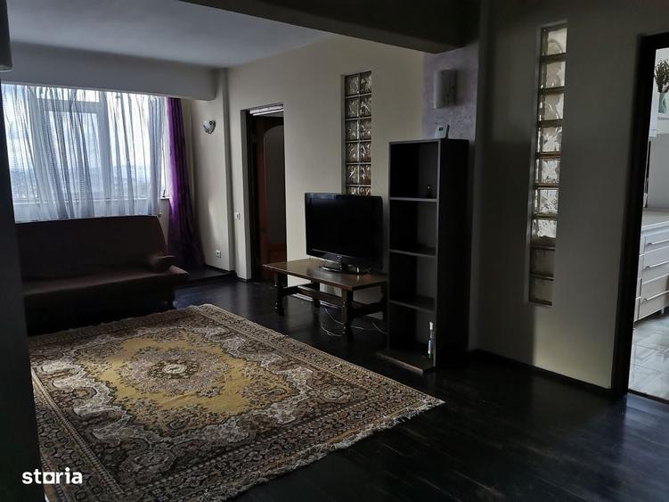 Apartament cu 3 camere decomandat în George Enescu