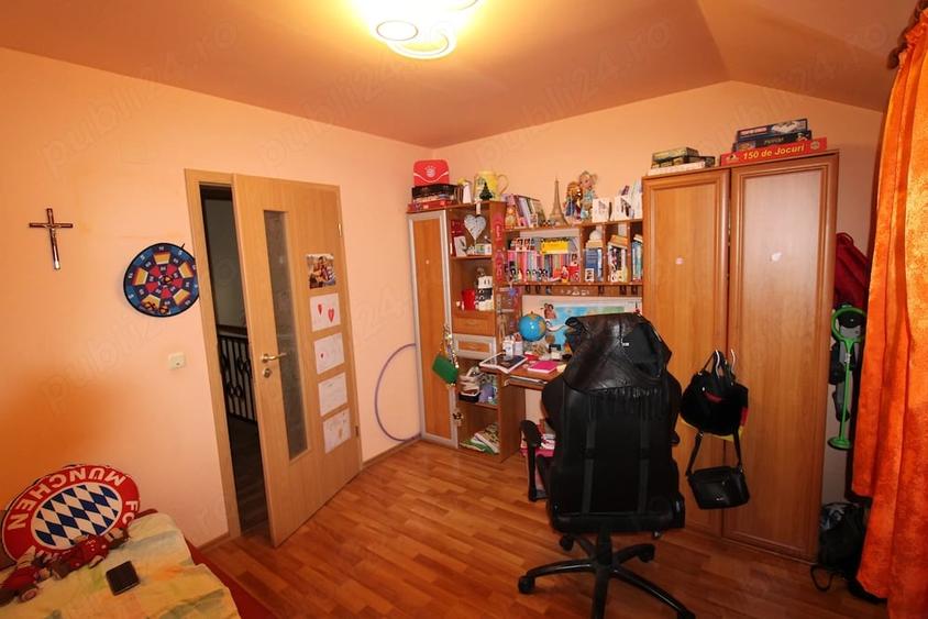 Casă cu 3 camere cu Teren 174 Mp în Giroc
