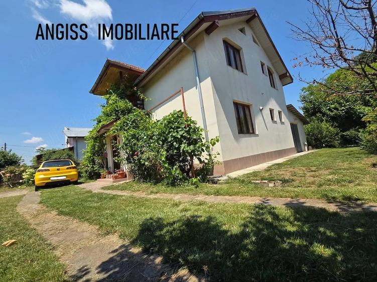 Casă cu Teren 1500 Mp în Mineri