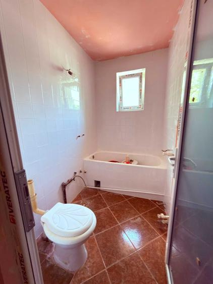 Apartament cu 3 camere semidecomandat în Copou