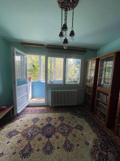 Apartament cu 3 camere semidecomandat în Take Ionescu
