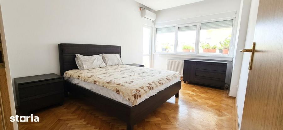 Apartament cu 4 camere în Eminescu