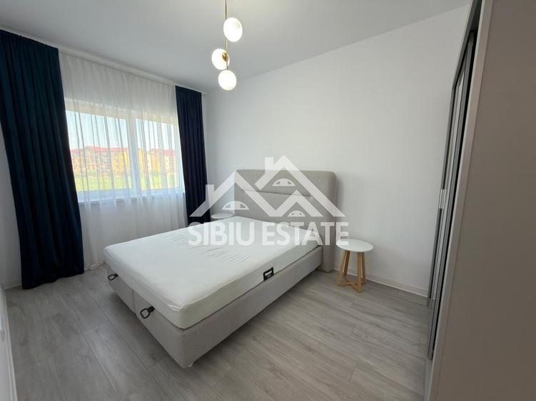 Apartament de închiriat , 2 camere decomandate, cu balcon - 4