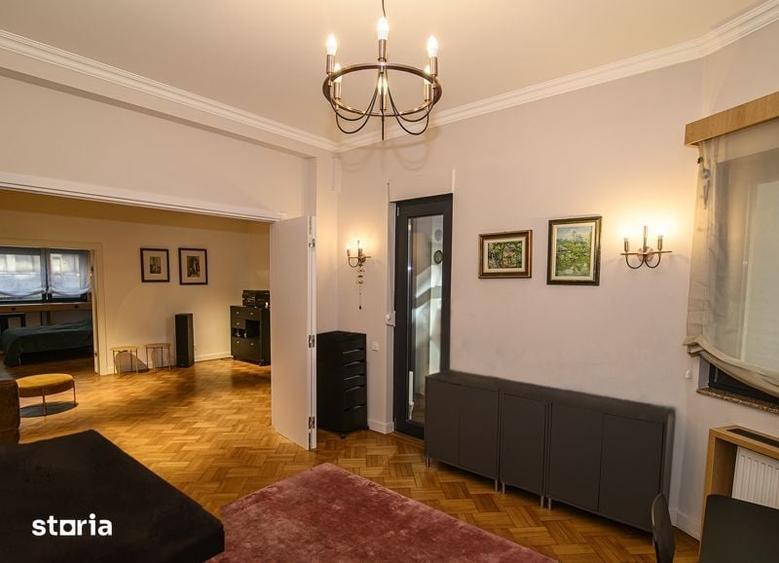Apartament cu 4 camere în Romană