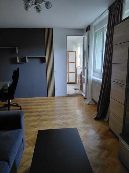 Inchiriez apartament 2 camere - 1