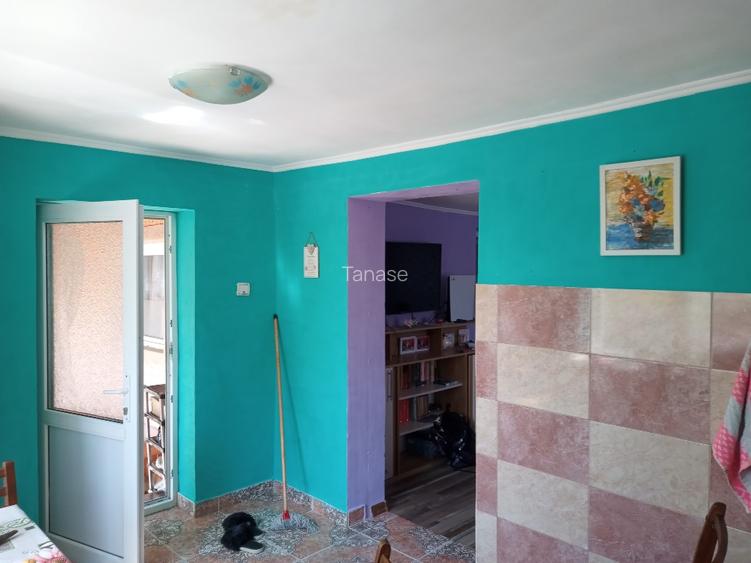 Casa de vanzare in satul Razboieni comuna Casimcea judetul Tulcea cu teren gener