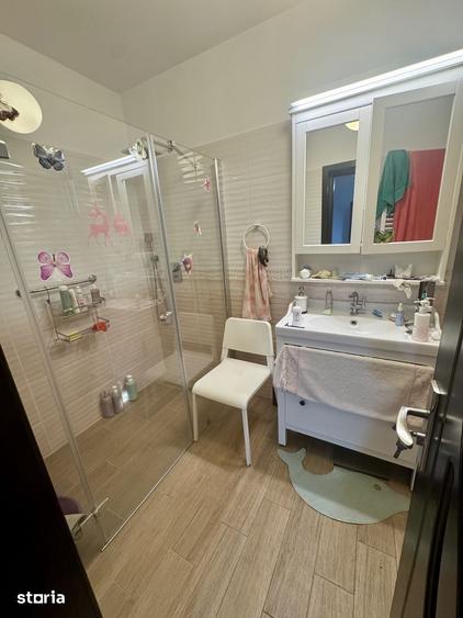 Casă cu 5 camere cu Teren 350 Mp în Central
