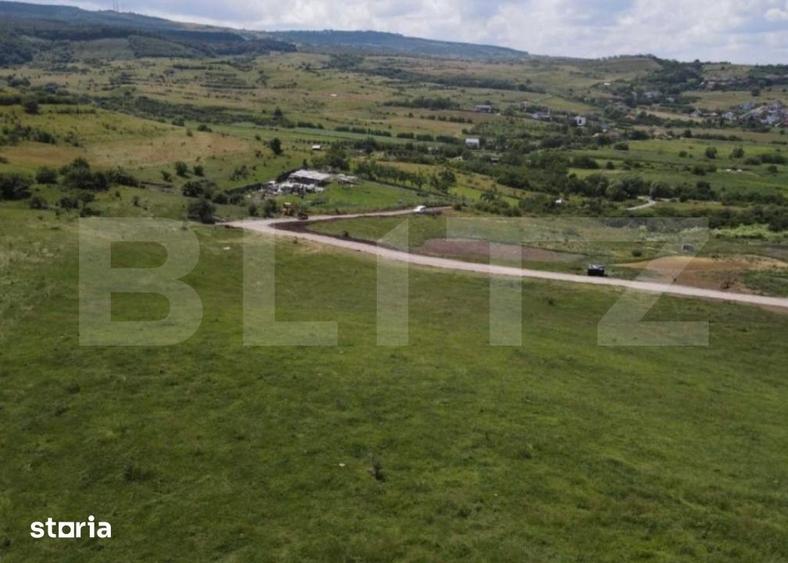 Teren de 1000 mp, în Sopor