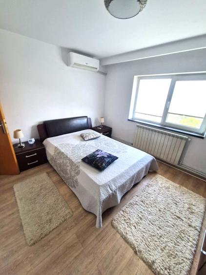Apartament cu 2 camere decomandat în Drumul Sării