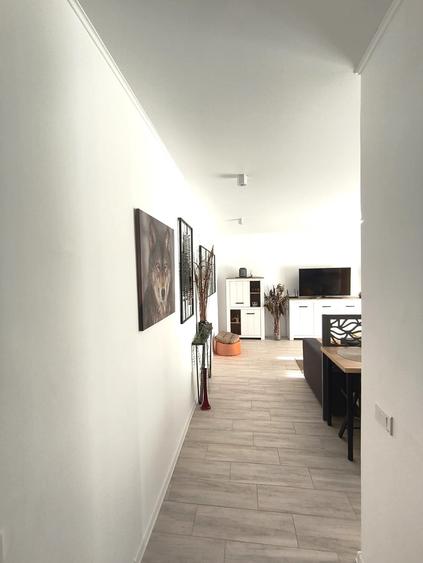 Apartament cu 2 camere decomandat în Parcul Carol