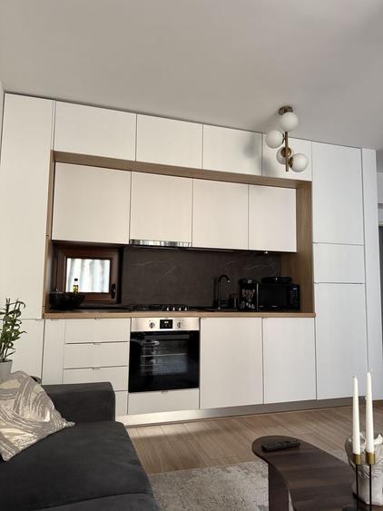Apartament cu 2 camere decomandat în Păcii
