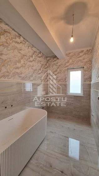 Duplex cu 4 camere cu Canalizare în Dumbrăvița
