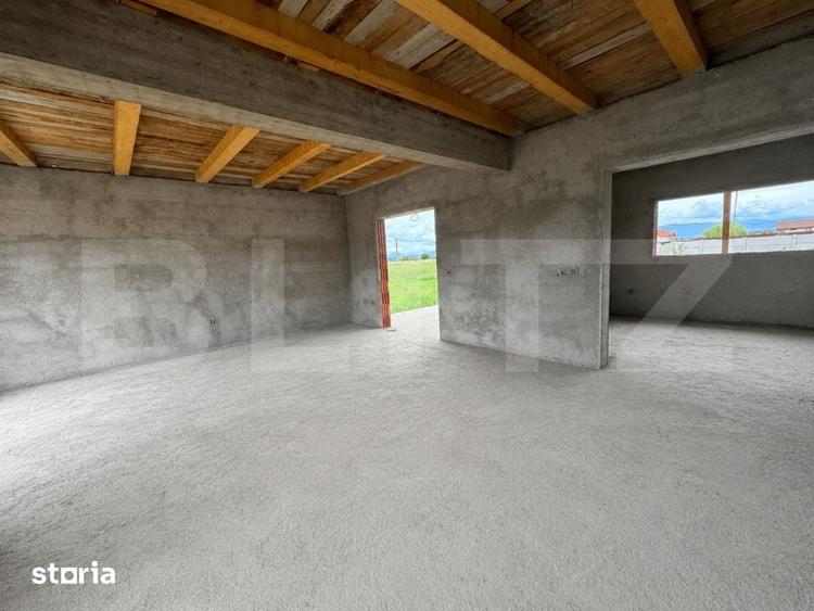 Casă cu 3 camere cu Teren 400 Mp în Central